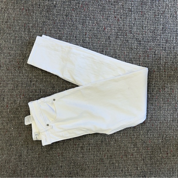 A&F The Super Skinny Jean, High Rise Sz 26 - Picture 2 of 3